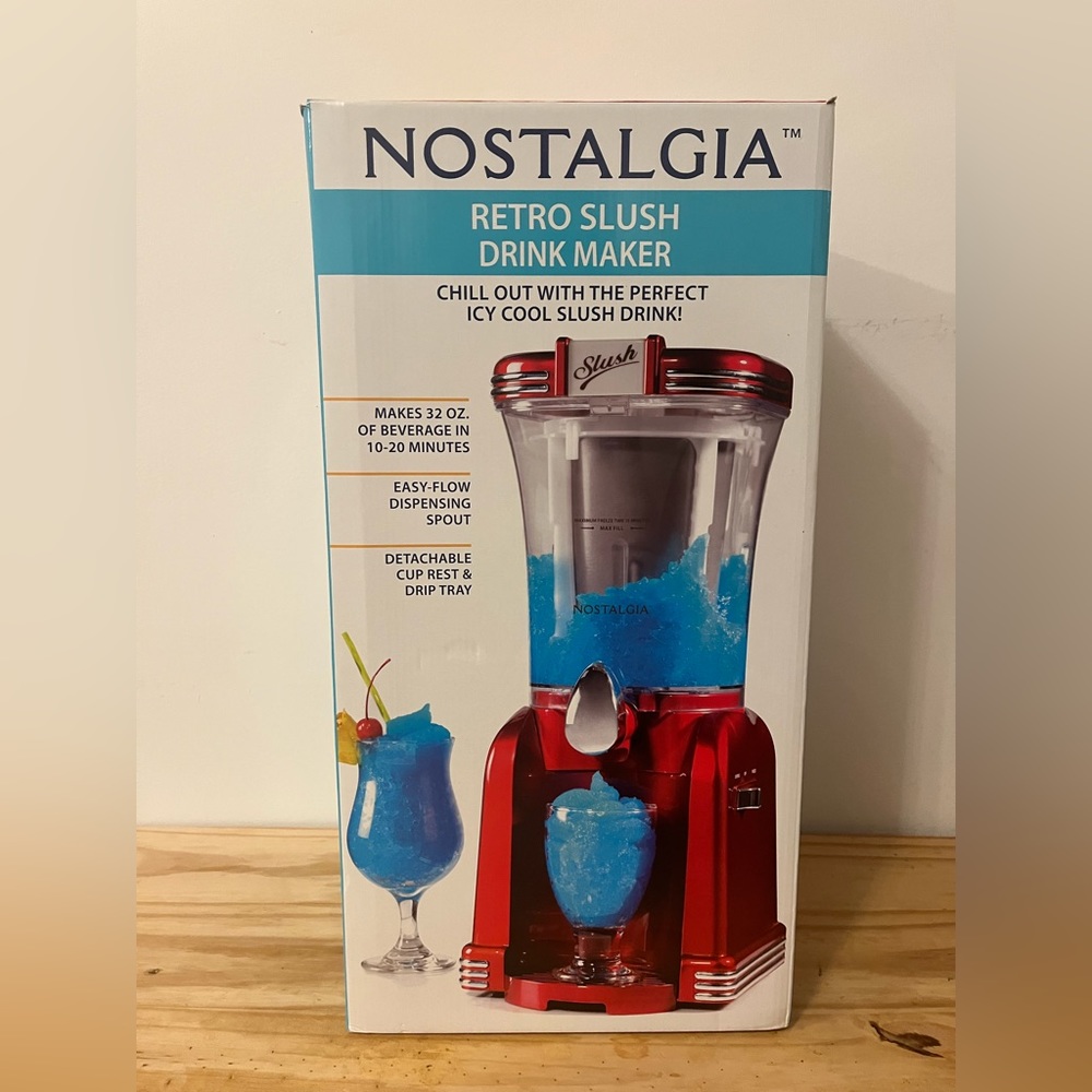NIB Nostalgia Retro '50s Style Slush Drink Maker